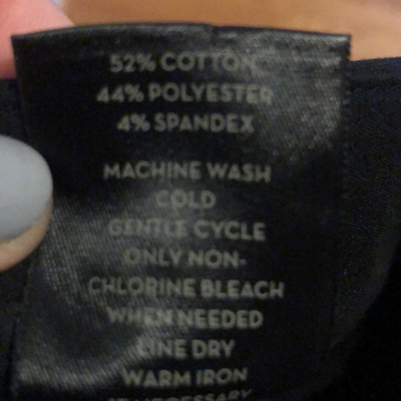 Ann Taylor Signature Black Pant - Picture 6 of 6